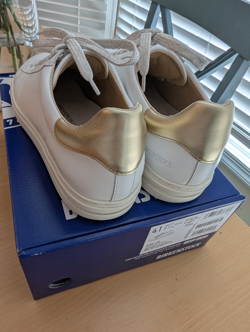 Like New Birkenstock Women's Bend Low - Picture 4 of 6